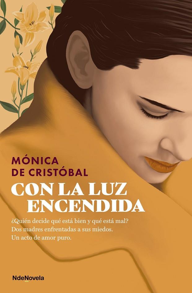 Con la luz encendida | 9788410140141 | Cristóbal, Mónica de